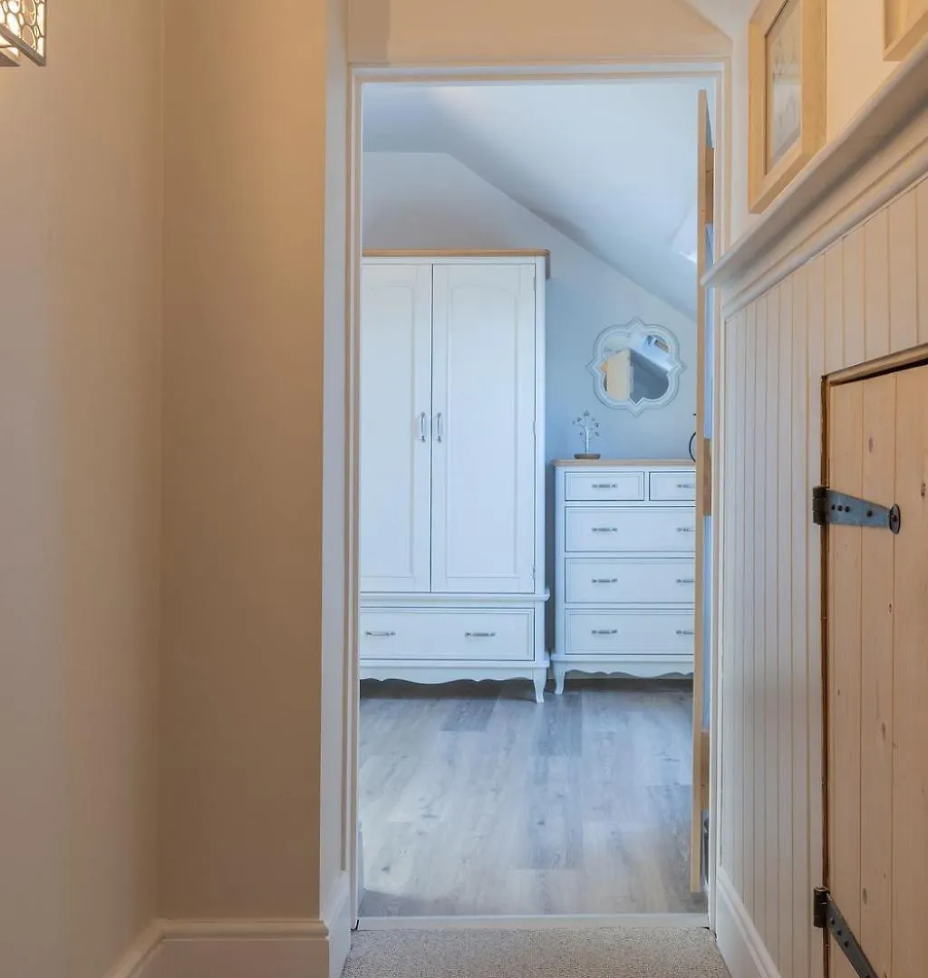 Ferienhaus Wood Cottage - 3 Bedroom - Bishopston Swansea