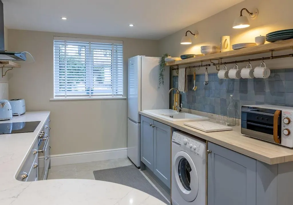 Wood Cottage - 3 Bedroom - Bishopston Swansea 0*,
