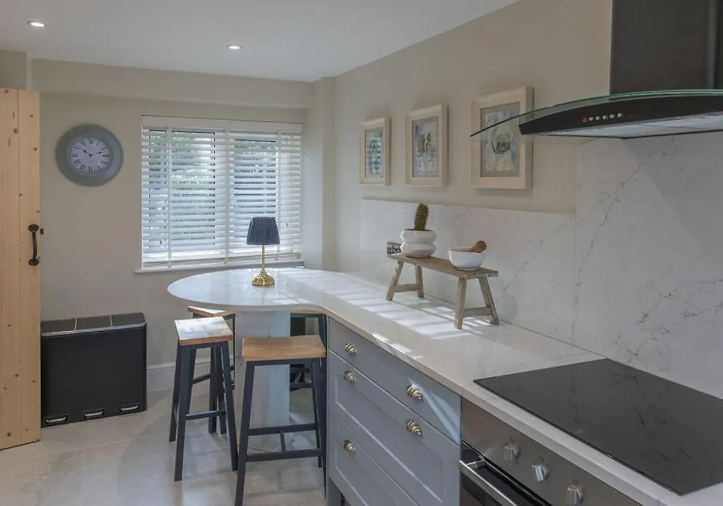 Wood Cottage - 3 Bedroom - Bishopston Swansea
